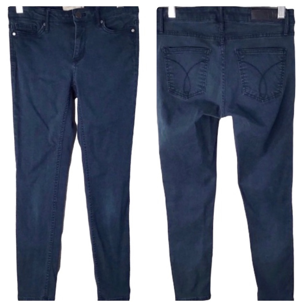 Calvin Klein - Ankle Skinny Jeans Size 2